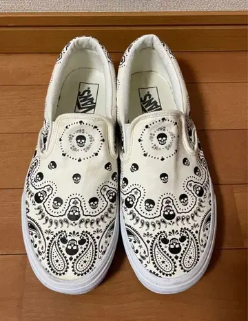 새상품급 Vans 클래식 슬립온