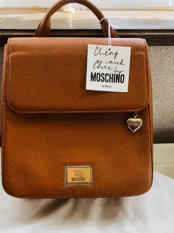 MOSCHINO 브라운 럭색