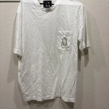 Armani Exchange 화이트 포켓T셔츠