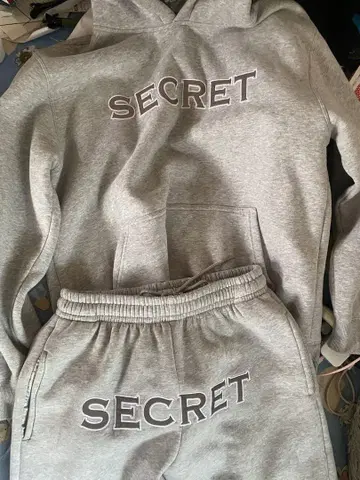 SECRET 후드 부착 후드티 그레이 셋업