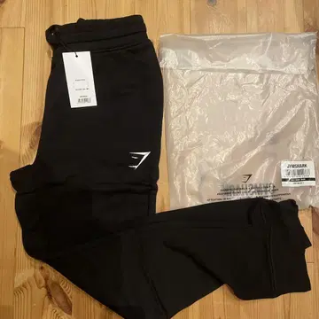 Gymshark Crest Jogger 블랙 S
