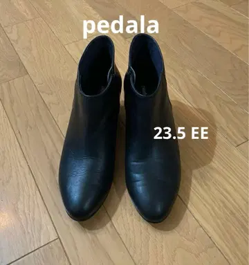 페달라 페달라 블랙 가죽 숏부츠 중간 힐 23.5cm EE
