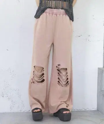 데미지 가공 스웨트 팬츠