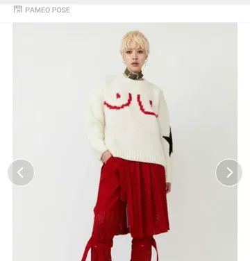파메오 포즈 유니크 가슴 자수 화이트 니트 스웨터