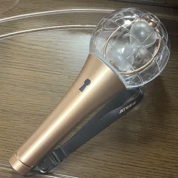 ATEEZ 골드 응원봉 구체형