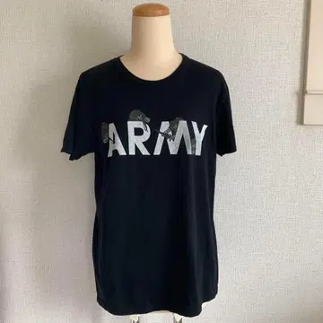죠죠의 기묘한 모험 T셔츠 M 울트라 바이오렌스 ARMY 블랙