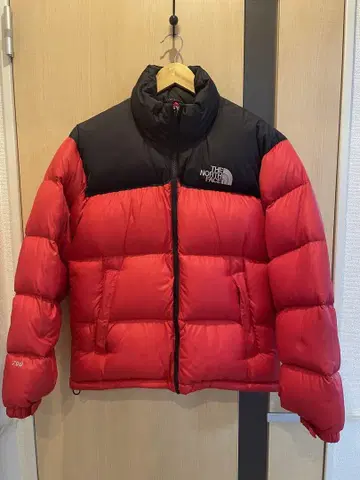 THE NORTH FACE 다운 자켓 눕시 레드