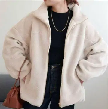 Discoat 깔끔한 보아 스탠드 블루종