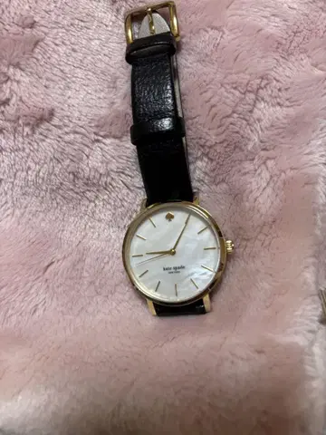 kate spade 손목시계(쿼츠) 화이트/골드 쉘판 가동품