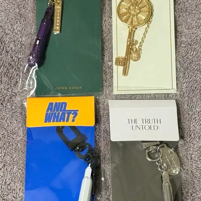 Shop 제이홉마이크키링 on Bunjang Global Site - No more Korean account!