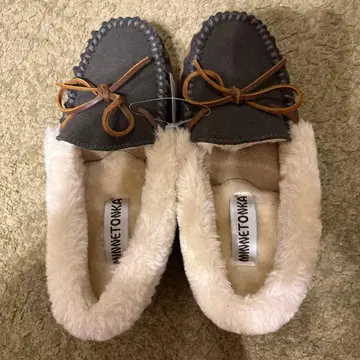 MINNETONKA 그레이 모카신