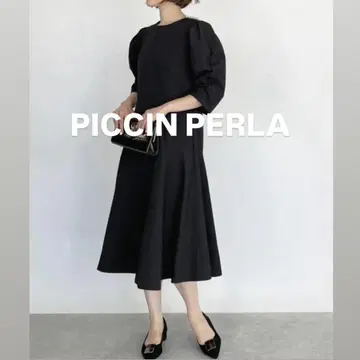 [ 새상품급 ] PICCIN PERLA 어깨 펄 개더 소매 원피스