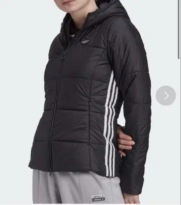 adidas 다운 자켓 블랙