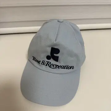 Rest & Recreation 모자 캡 라이트 블루