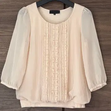 UNTITLED 프릴 쉬폰 블라우스