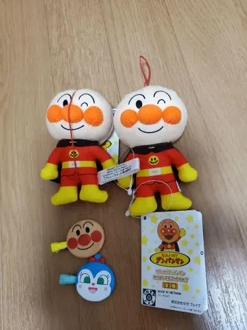 택 포함 호빵맨 봉제 인형과 머리핀 총 4개 세트