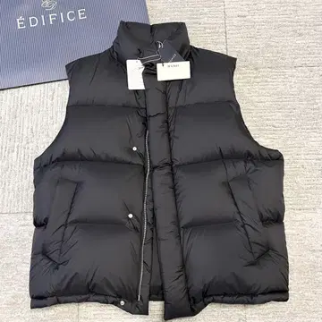 미사용 새상품 AURALEE 오라리 다운 베스트 24AW 사이즈 4 블랙