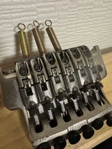 Ibanez 브릿지