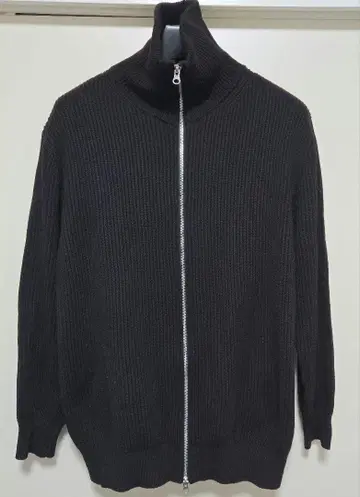 ZARA 터틀넥 집업 스웨터