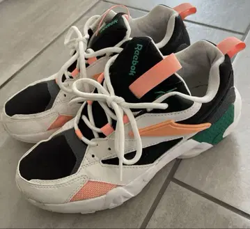 리복 스니커즈 러닝화 Reebok 25cm 새상품급