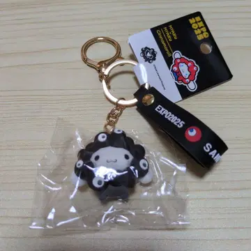 오사카 만박 블랙 미야쿠미야쿠 시나몬 롤 산리오