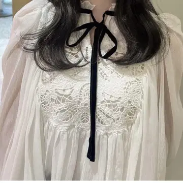 [SNIDEL] 화이트 레이스 블라우스 긴팔