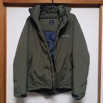 RVCA 다운 자켓 후드 부착 올리브