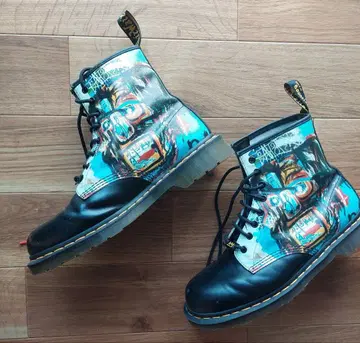 닥터 마틴 바스키아 부츠