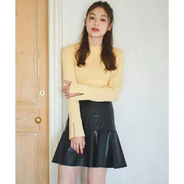 택 포함 새상품 트란테안 손 드 모드 인조 가죽 레더 미니 스커트 블랙