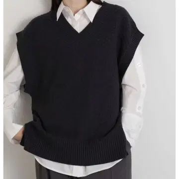 N. 내추럴 뷰티 베이직 카노코 편직 니트 베스트 차콜