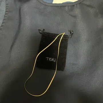 TEN. 골드 목걸이 파우치 포함