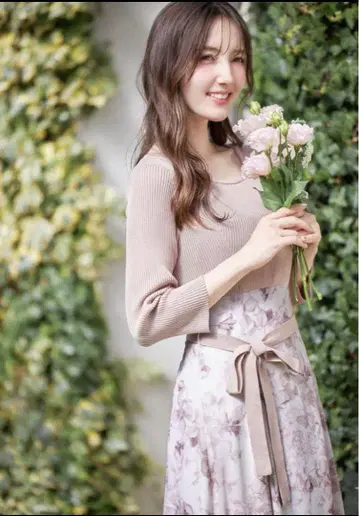 택 포함 새상품 허리 리본 포함 리브 니트 x 플라워 프린트 도킹 원피스