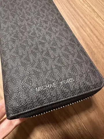 MICHAEL KORS 블랙 장지갑
