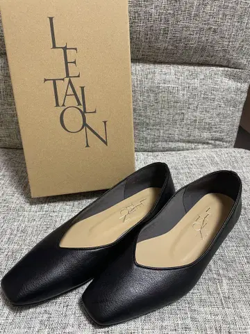 1회 사용 LE TALON 루탈론 스퀘어 V컷 플랫 펌프스