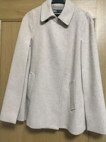 ZARA 케이프 코트 베이지