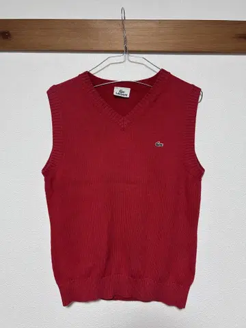 LACOSTE 레드 베스트
