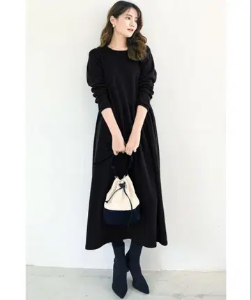 블랙 롱 원피스 긴팔 허리 절개