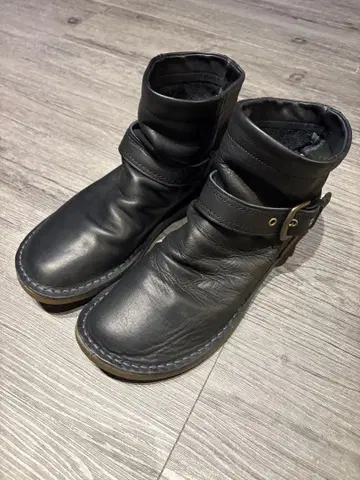 TODAY'S 버클 달린 가죽 숏부츠