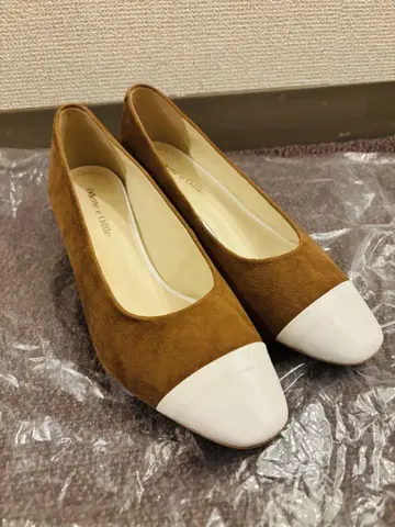 오데트 e 오딜 로우힐 펌프스