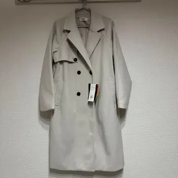 화이트 롱 코트 S 사이즈 100% 폴리에스테르