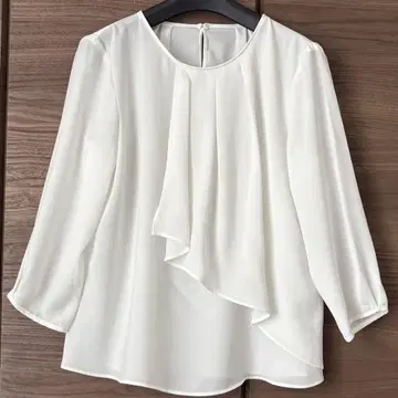 그린 라벨 릴랙싱 프릴 쉬폰 블라우스