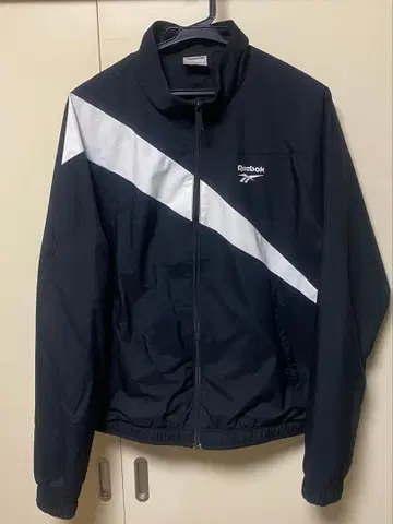 Reebok CLASSIC 블랙 화이트 나일론 자켓 리복 블랙/화이트