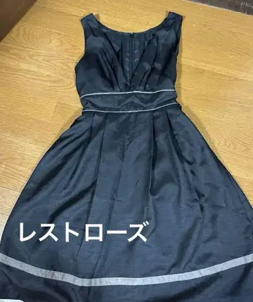 [새상품급] 레스트로즈 블랙 새틴풍 슬리브리스 드레스