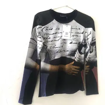 새상품 Desigual 팔 프린트 긴팔 티셔츠 S