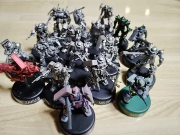 건담 MFS 자쿠 18체 세트