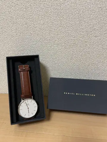DANIEL WELLINGTON 아날로그 시계