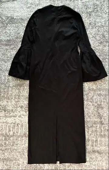 마메쿠로구치 블랙 원피스 24ss 2