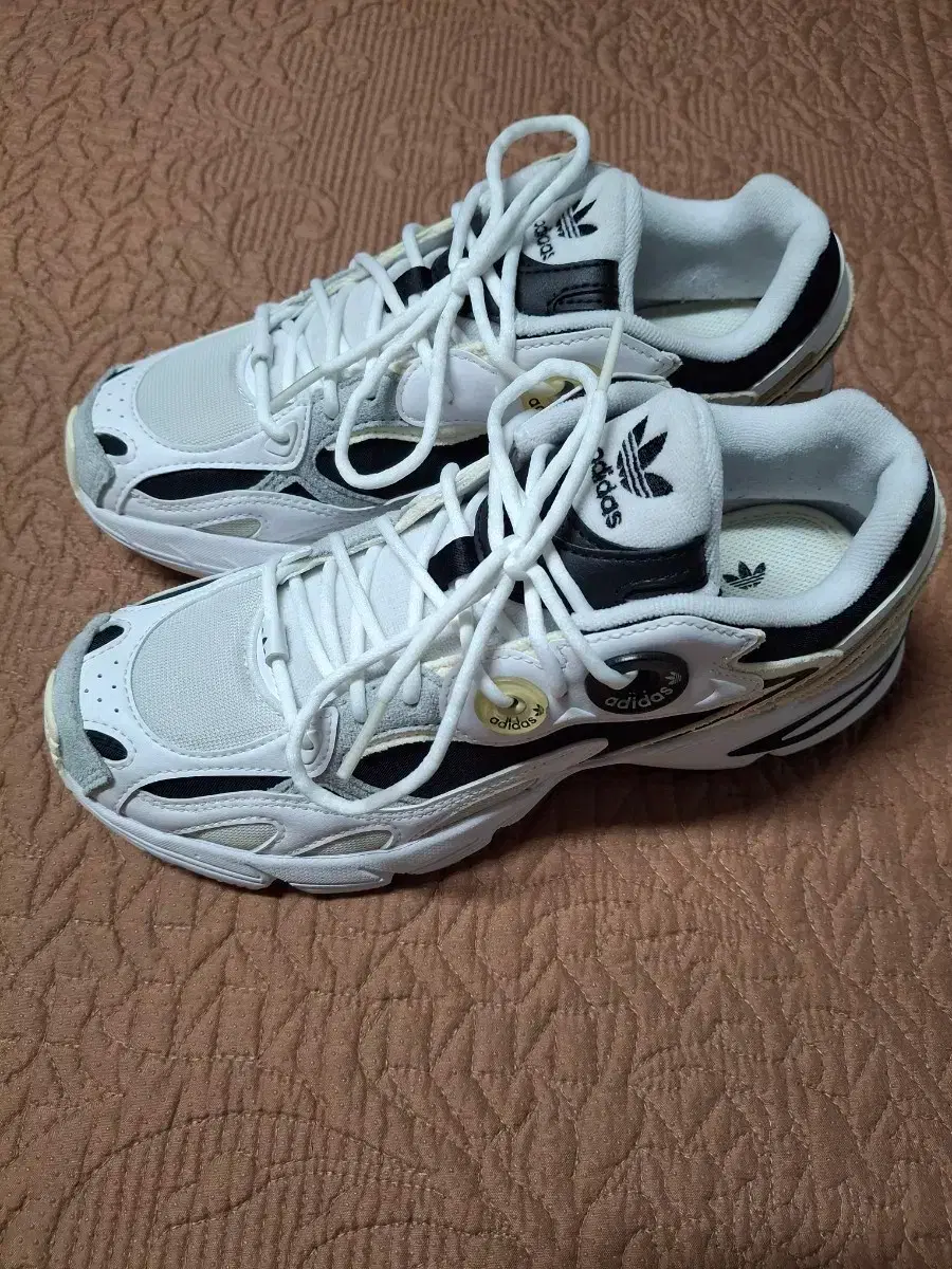 240 Adidas running shoes sneakers [2020]