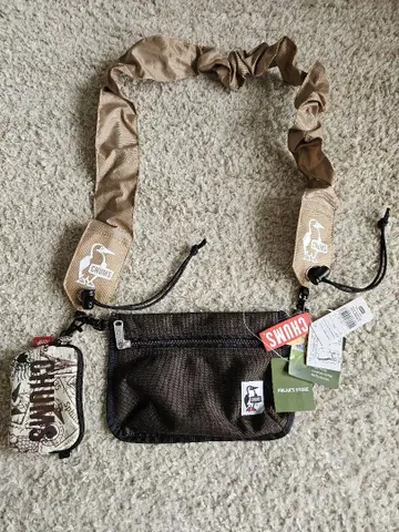 CHUMS 참스 웨어러블 슬링 숄더백