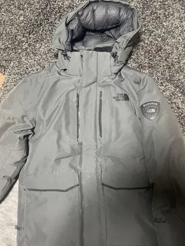 THE NORTH FACE McMurdo Series 다운 자켓